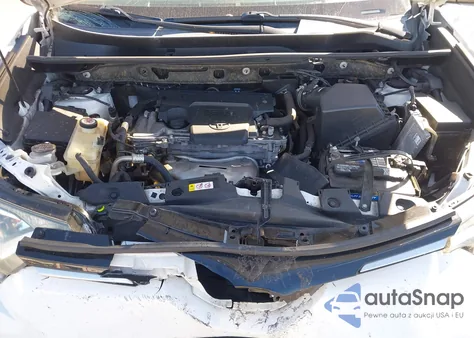 2018 Toyota Rav4 Xle z USA, uszkodzony, nr VIN JTMWFREV6JD133146